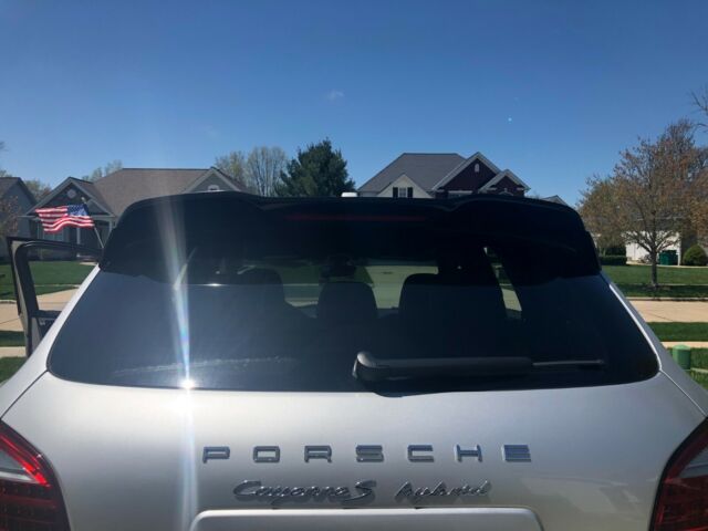 2012 Porsche Cayenne (Silver/Black)