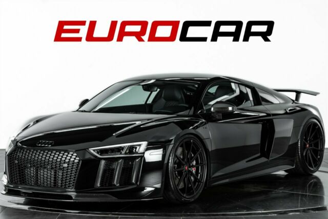 2018 Audi R8 (Black/Black)