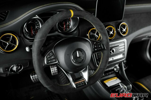 2018 Mercedes-Benz GLA (Black/Black)