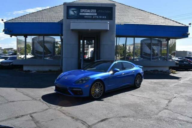 2018 Porsche Panamera (Blue/Gray)