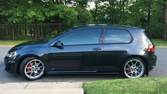 2015 Volkswagen GTI (Gray/Gray)