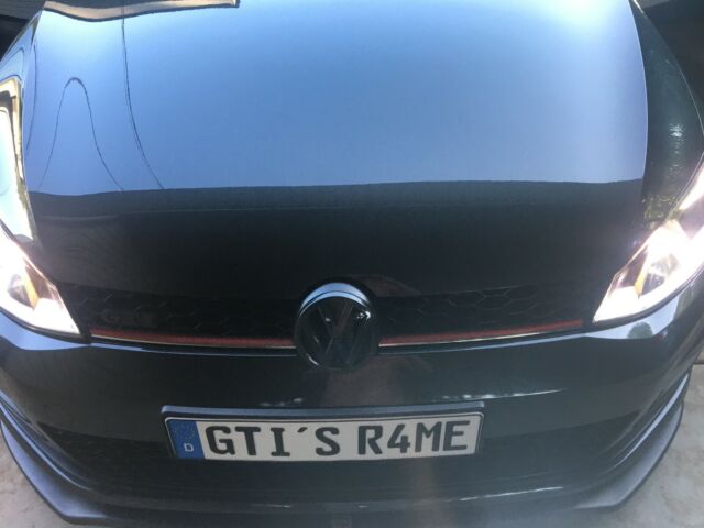2015 Volkswagen GTI (Gray/Gray)