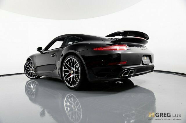 2015 Porsche 911 (--/--)