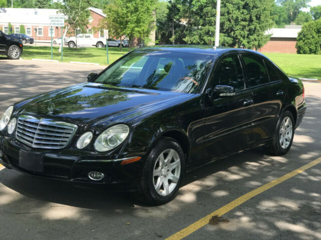 2009 Mercedes-Benz E-Class (Black/Black)