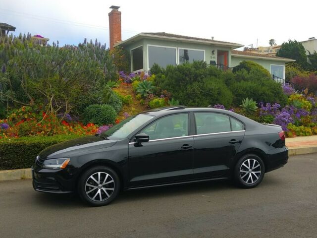 2017 Volkswagen Jetta (Black/Black)