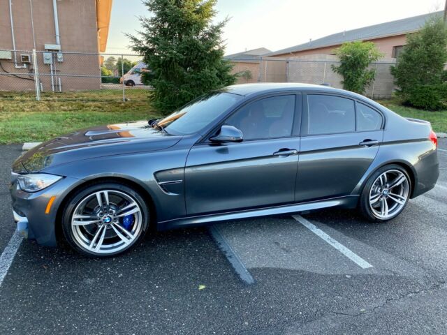 2015 BMW M3 (Gray/Red)