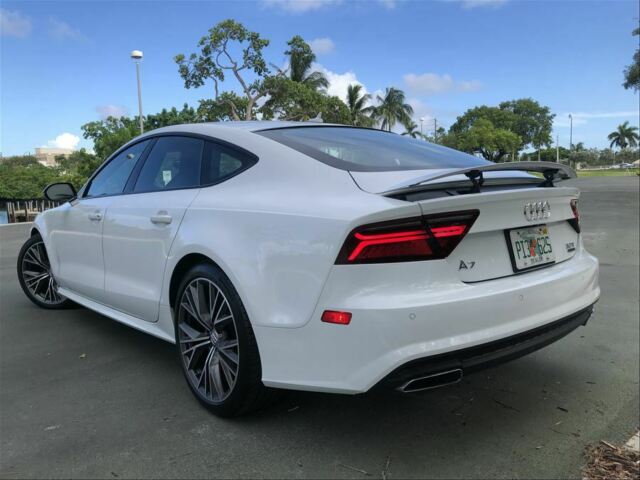 2018 Audi A7 (White/Black)