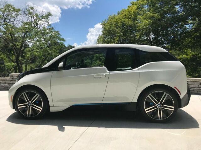 2014 BMW i3 (White/Gray)