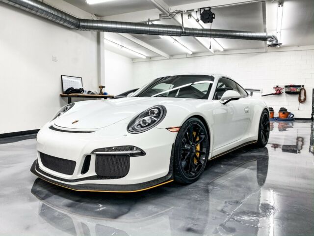 2015 Porsche 911 (White/Gray)