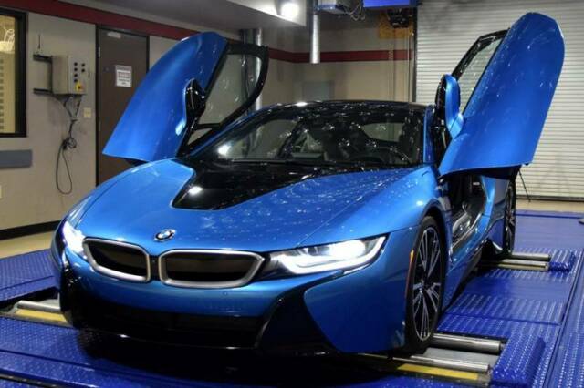 2015 BMW i8 (Blue/Gray)