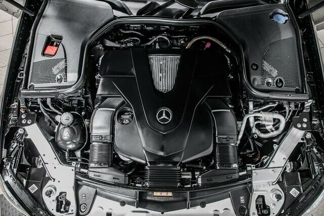 2020 Mercedes-Benz E-Class (Black/--)
