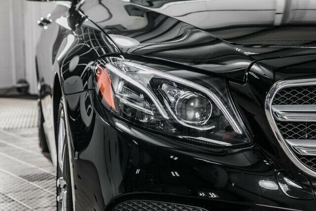 2020 Mercedes-Benz E-Class (Black/--)