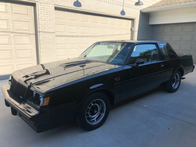 1987 Buick Grand National (Black/Gray)