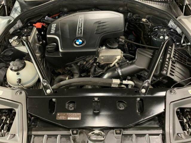 2013 BMW 5-Series (Black/Black)