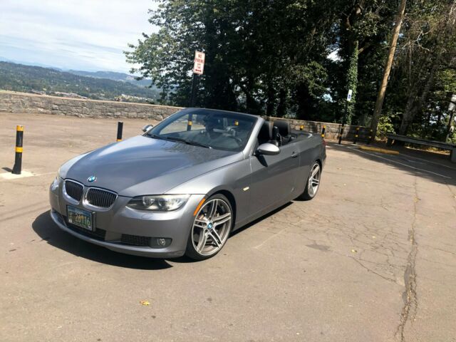 2009 BMW 3-Series (Silver/Black)