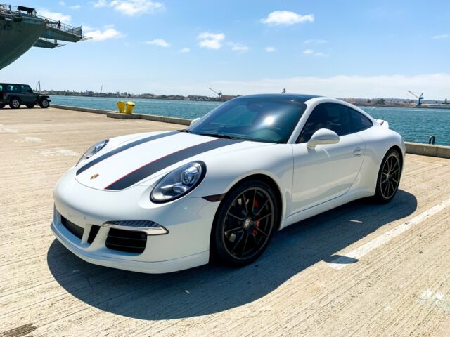 2014 Porsche 911 (White/Brown)
