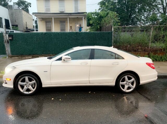 2012 Mercedes-Benz CLS-Class (White/Tan)