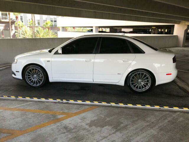 2008 Audi A4 (White/Black)