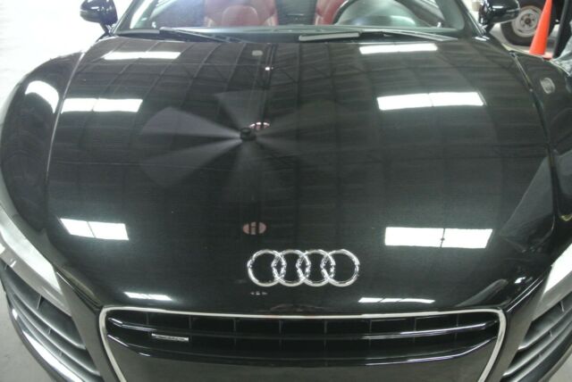2012 Audi R8 (Black/Burgundy)