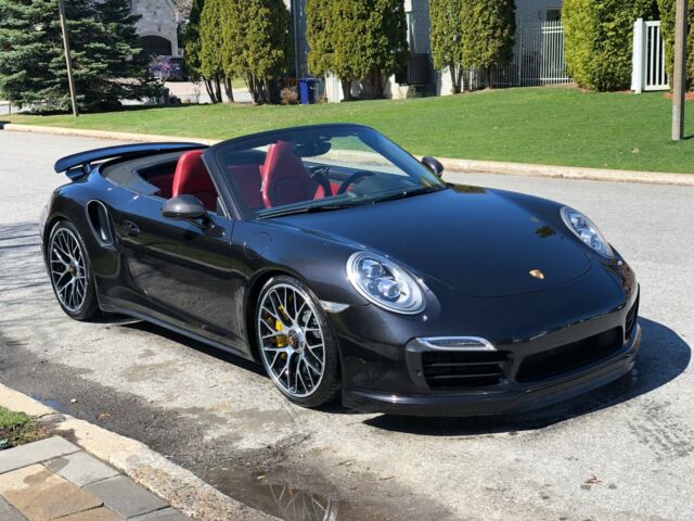 2014 Porsche 911 (Black/Red)