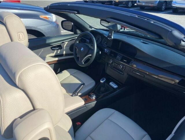 2011 BMW 3-Series