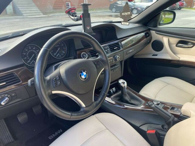 2011 BMW 3-Series