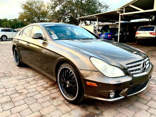 2007 Mercedes-Benz CLS-Class (Gray/Gray)