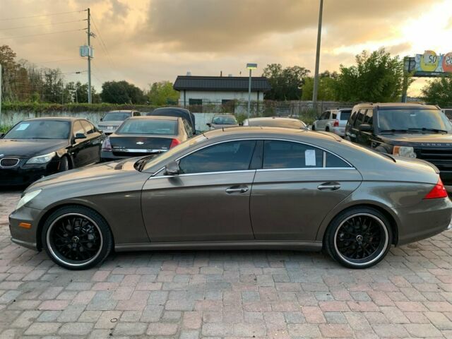 2007 Mercedes-Benz CLS-Class (Gray/Gray)