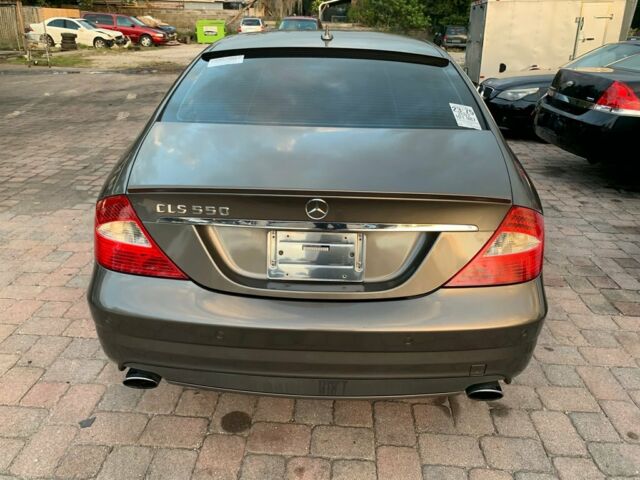 2007 Mercedes-Benz CLS-Class (Gray/Gray)