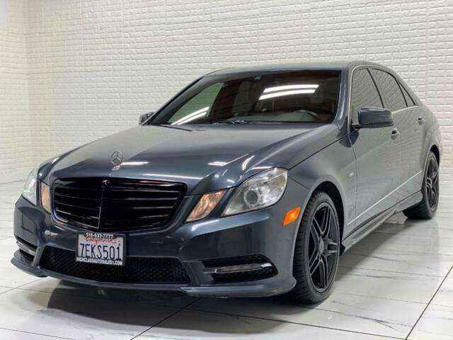 2012 Mercedes-Benz E-Class (Blue/White)