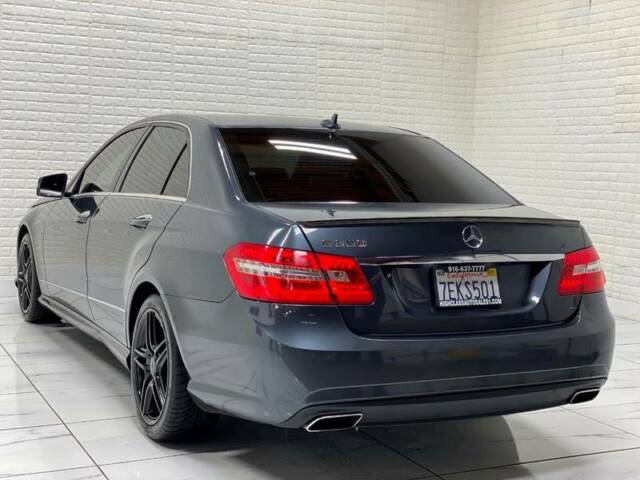 2012 Mercedes-Benz E-Class (Blue/White)