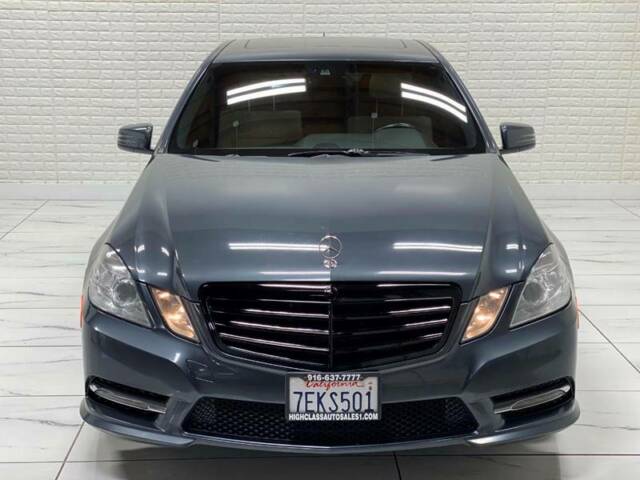 2012 Mercedes-Benz E-Class (Blue/White)