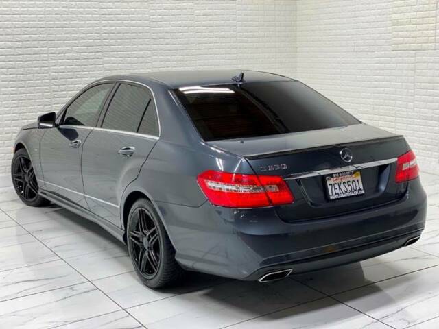 2012 Mercedes-Benz E-Class (Blue/White)