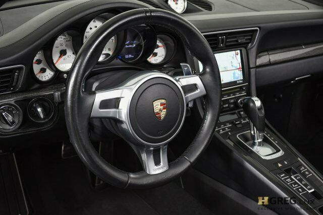 2014 Porsche 911 (White/Black)