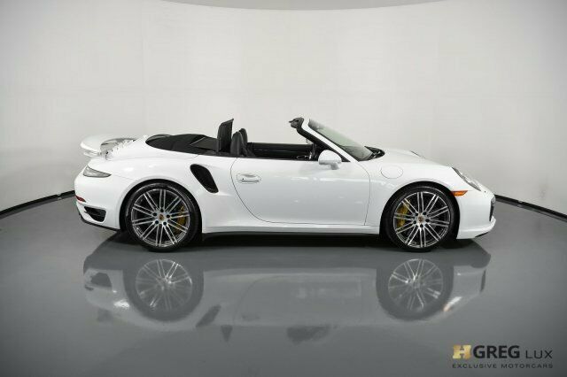 2014 Porsche 911 (White/Black)
