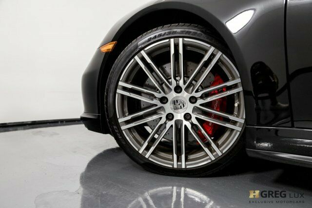 2015 Porsche 911 (Black/Black)