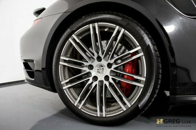 2015 Porsche 911 (Black/Black)
