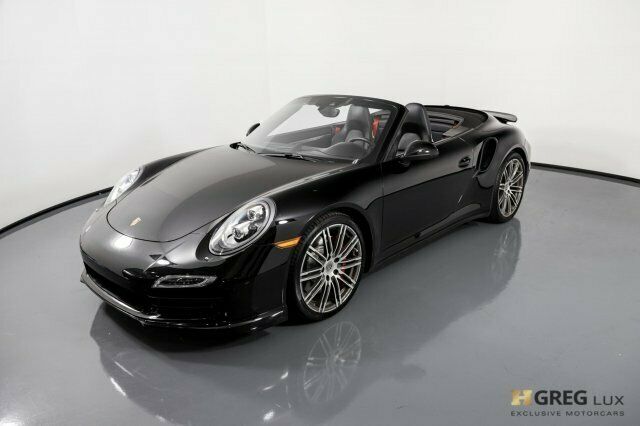 2015 Porsche 911 (Black/Black)