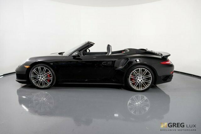 2015 Porsche 911 (Black/Black)