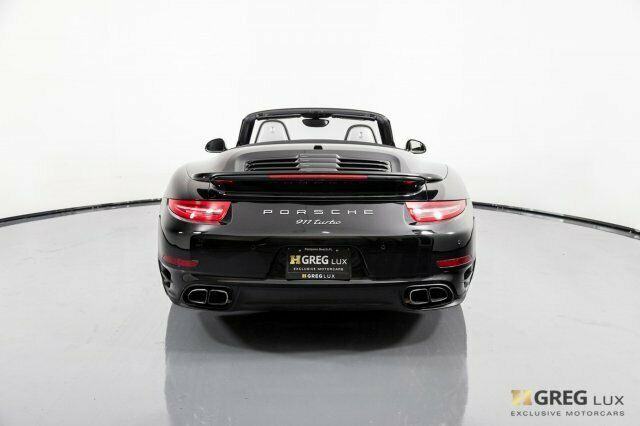2015 Porsche 911 (Black/Black)