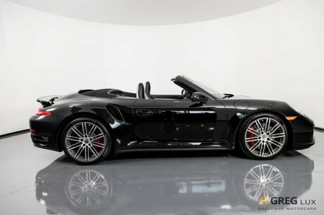 2015 Porsche 911 (Black/Black)