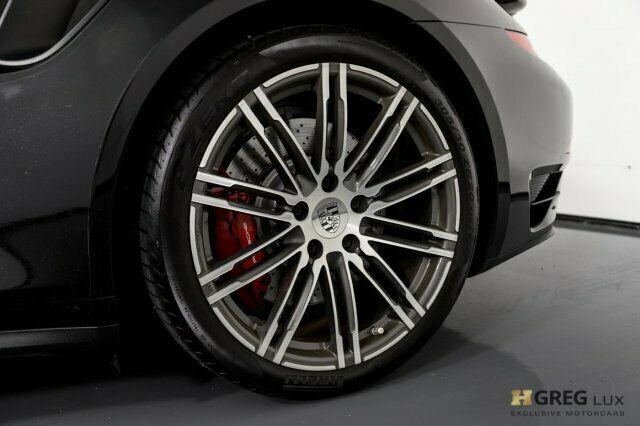 2015 Porsche 911 (Black/Black)