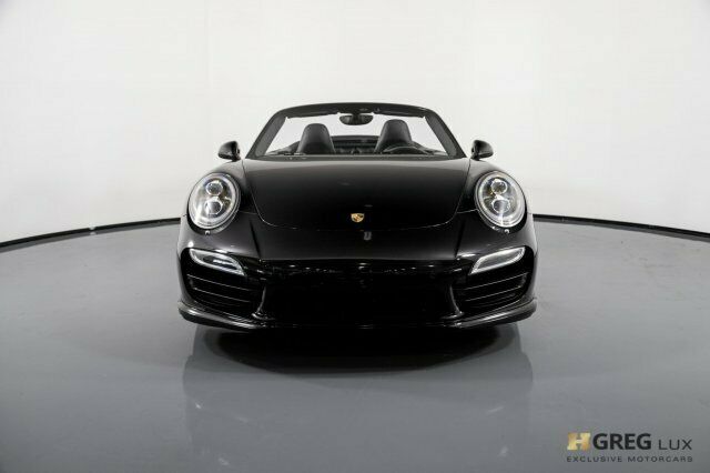 2015 Porsche 911 (Black/Black)