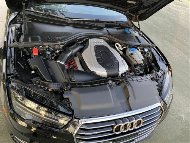 2016 Audi A7 (Black/Black)