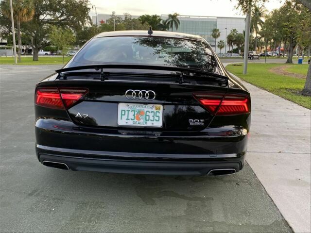 2016 Audi A7 (Black/Black)