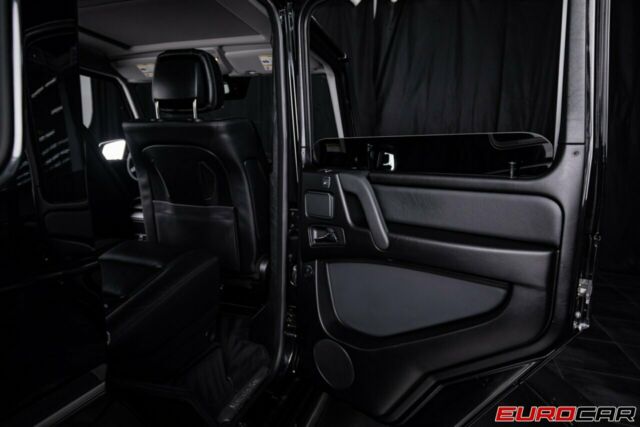 2016 Mercedes-Benz G-Class (Black/Black)
