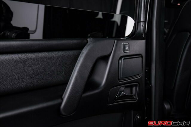 2016 Mercedes-Benz G-Class (Black/Black)