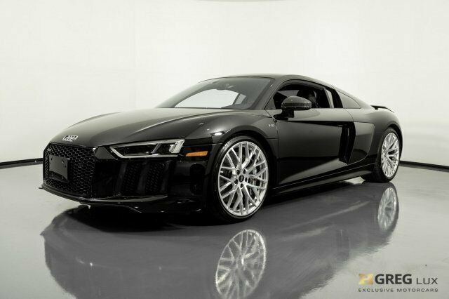 2018 Audi R8 (Black/Black)