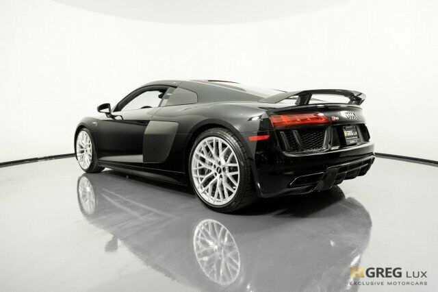2018 Audi R8 (Black/Black)