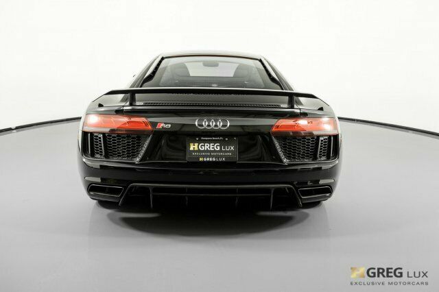 2018 Audi R8 (Black/Black)